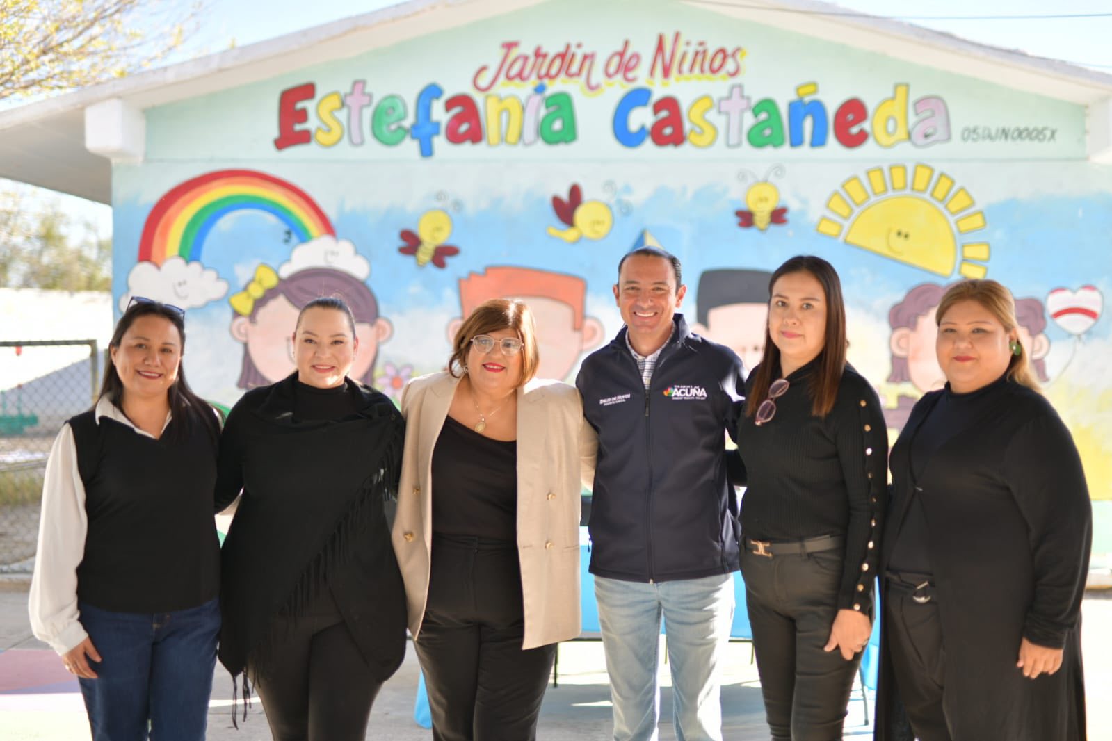 Inaugura Emilio De Hoyos barda perimetral en jardín de niños