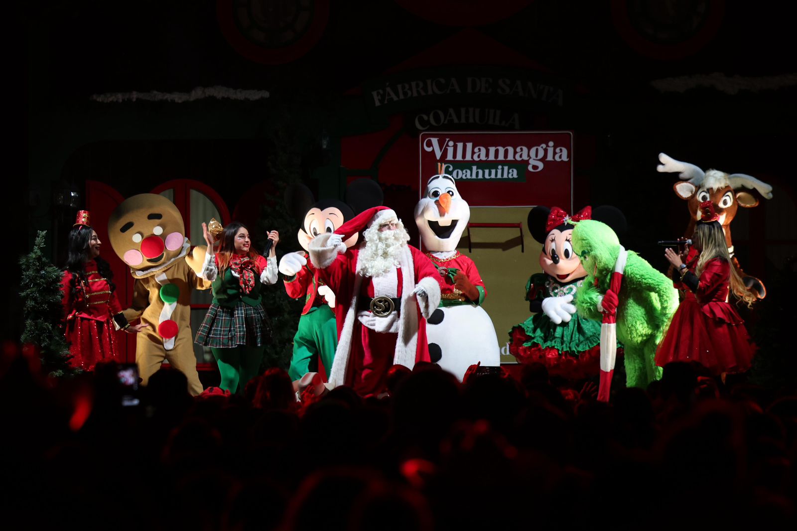 INAUGURAN MANOLO Y PAOLA VILLAMAGIA 2025