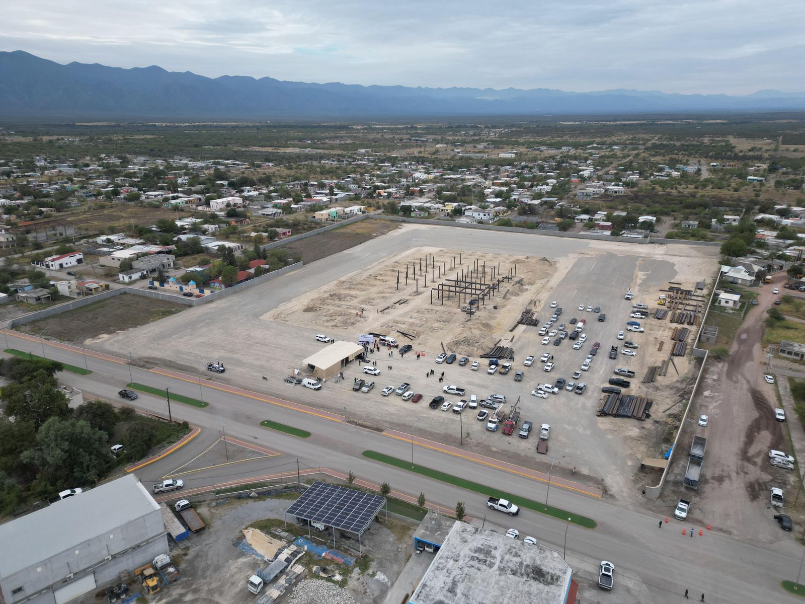 PONEN PRIMERA PIEDRA DE HOSPITAL DE PRIMER MUNDO EN LA CARBONÍFERA