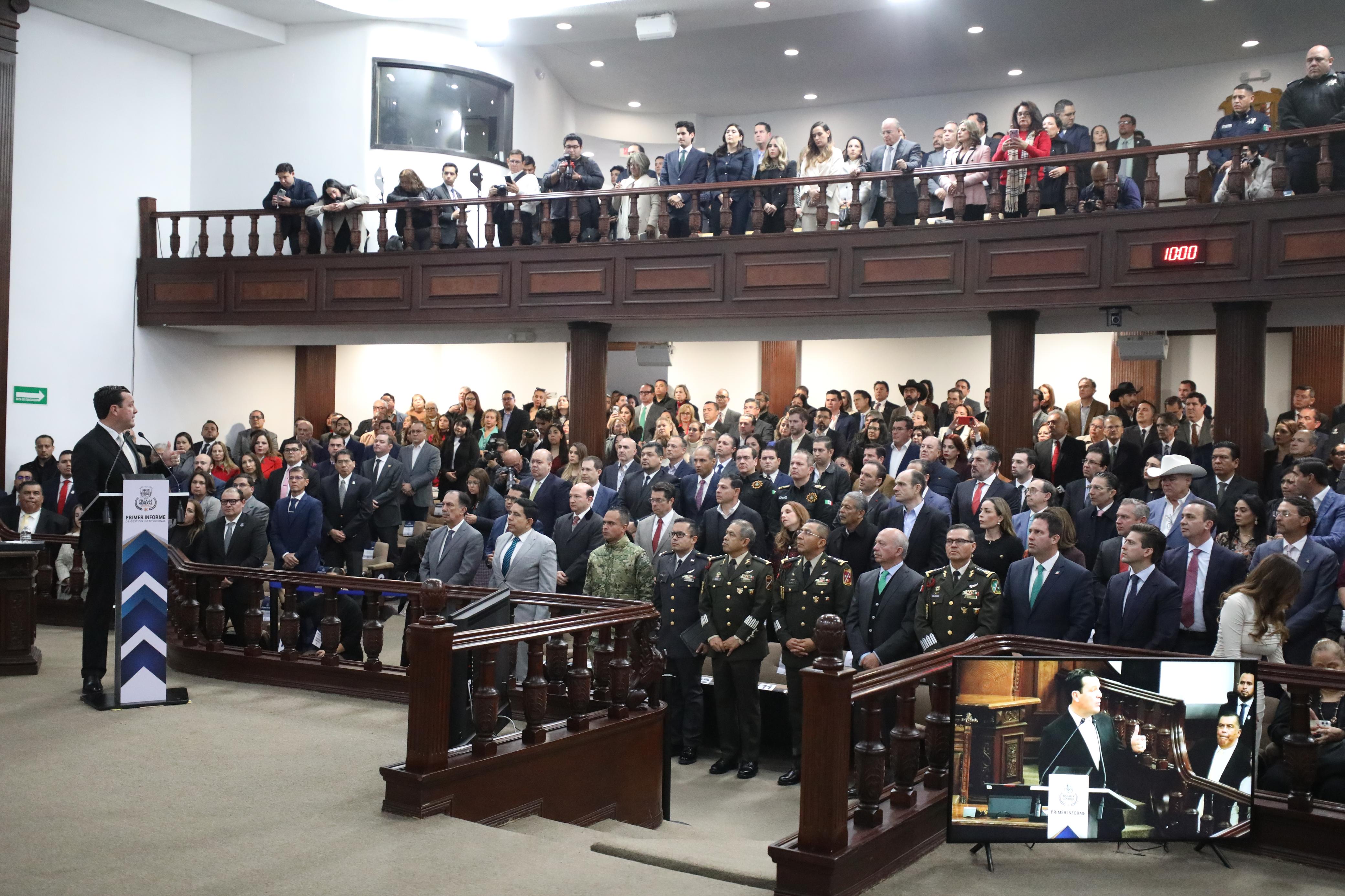 TRABAJANDO EN EQUIPO FORTALECEMOS LA FISCALÍA DE COAHUILA: MANOLO