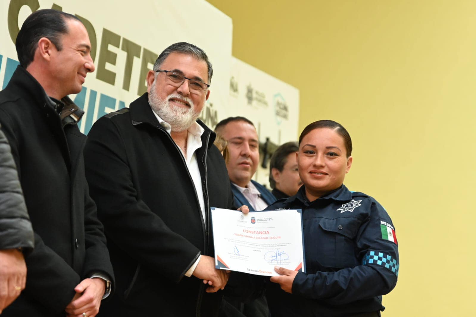 53 NUEVOS POLICÍAS, UNA SOLA MISIÓN: PROTEGER ACUÑA CON HONOR