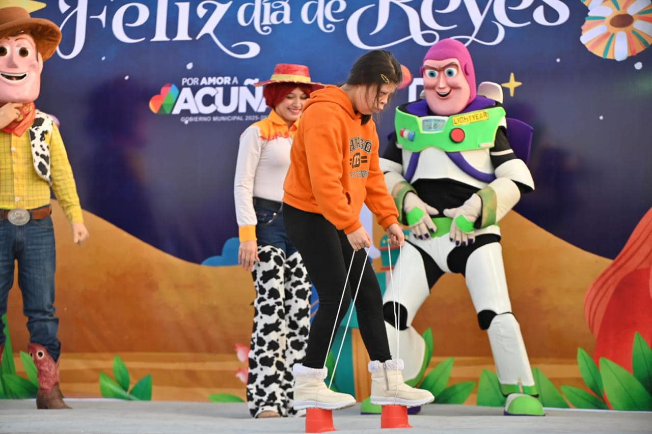 SISTEMA DIF MUNICIPAL FESTEJA EL DÍA DE REYES MAGOS CON MUCHAS SORPRESAS