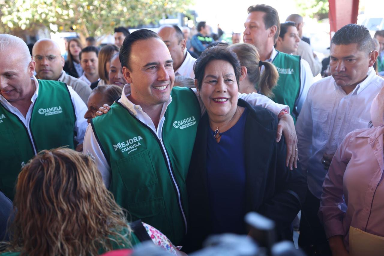 ARRANCAN MANOLO Y ROMÁN EL GRAN PROGRAMA DE RECARPETEO EN TORREÓN