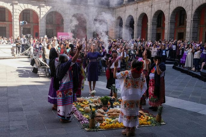 PRESIDENTA CLAUDIA SHEINBAUM PRESENTA 10 ACCIONES A FAVOR DE LAS MUJERES EN EL MARCO DEL 8M