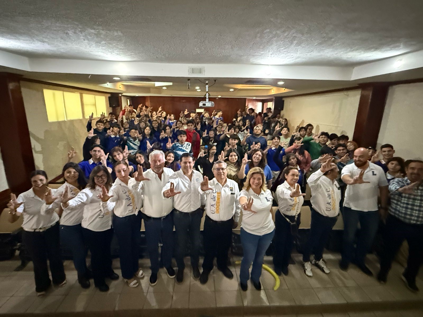 Se reúne Rector de la UAdeC con Escuela de Bachilleres “Dr. y Gral. Jaime Lozano Benavides” con “Diálogos que Inspiran”