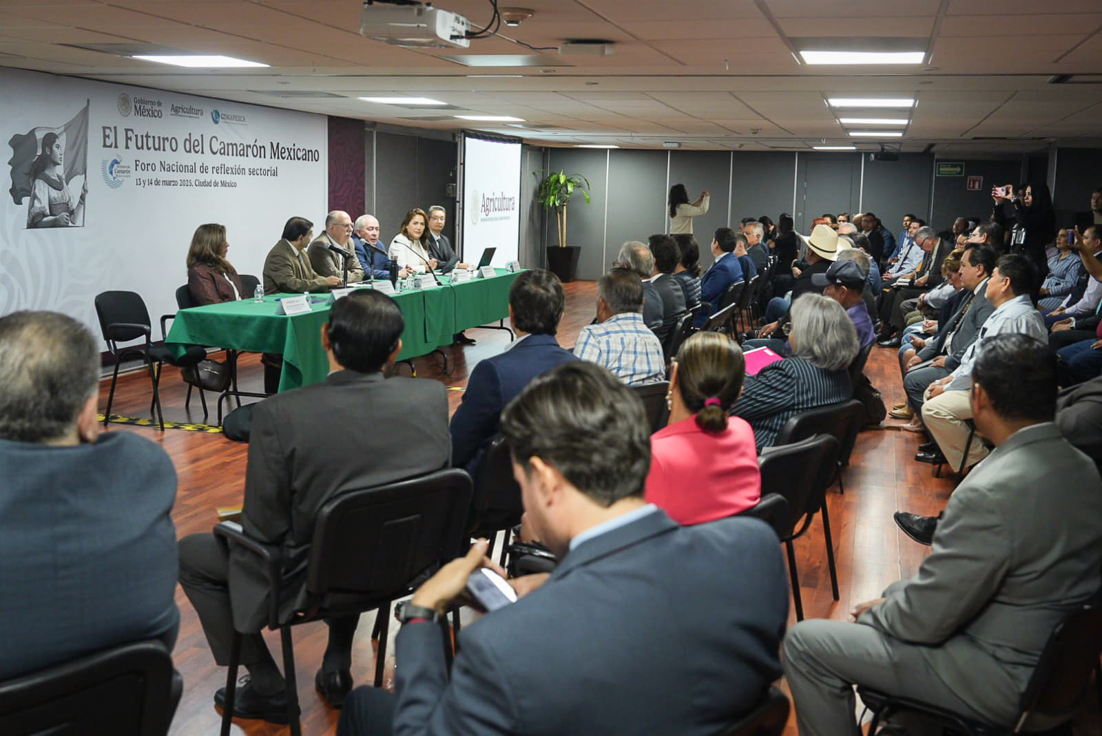 Trabajarán AGRICULTURA y sectores productivos para ordenar la pesca de camarón