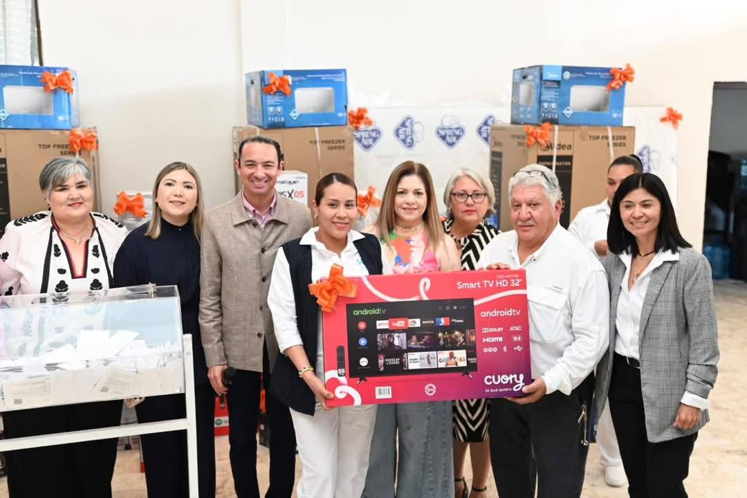 CELEBRA PRESIDENCIA MUNICIPAL DE ACUÑA A QUIENES SON CORAZÓN Y FUERZA DE LA SALUD LAS ENFERMERAS Y ENFERMEROS