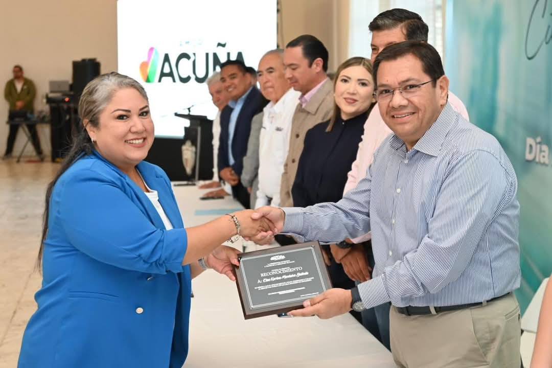 CELEBRA PRESIDENCIA MUNICIPAL DE ACUÑA A QUIENES SON CORAZÓN Y FUERZA DE LA SALUD LAS ENFERMERAS Y ENFERMEROS