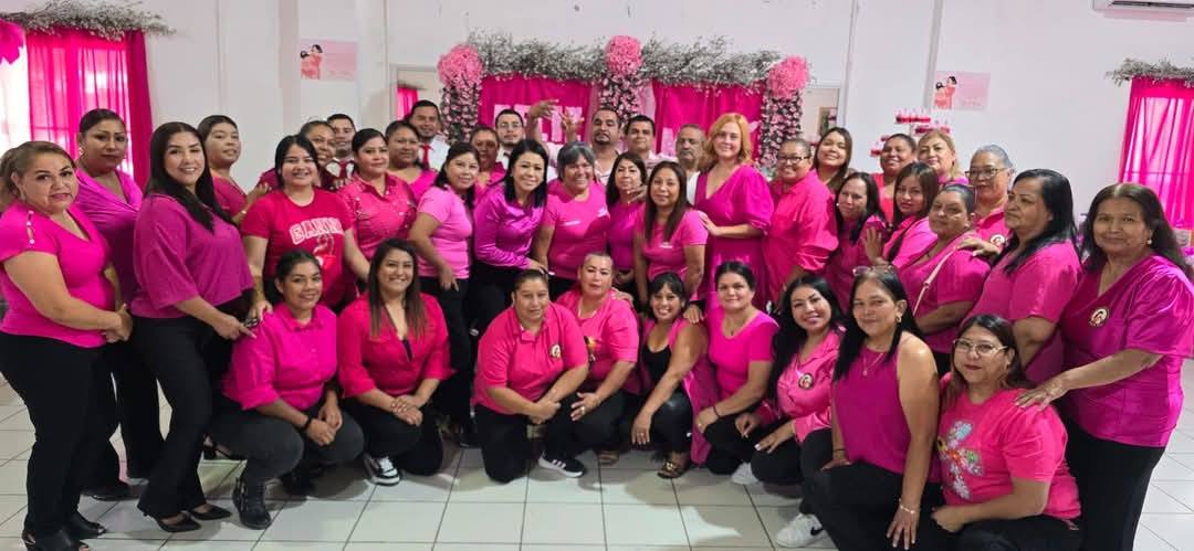 Festejan a las mamás en Centro Comunitario