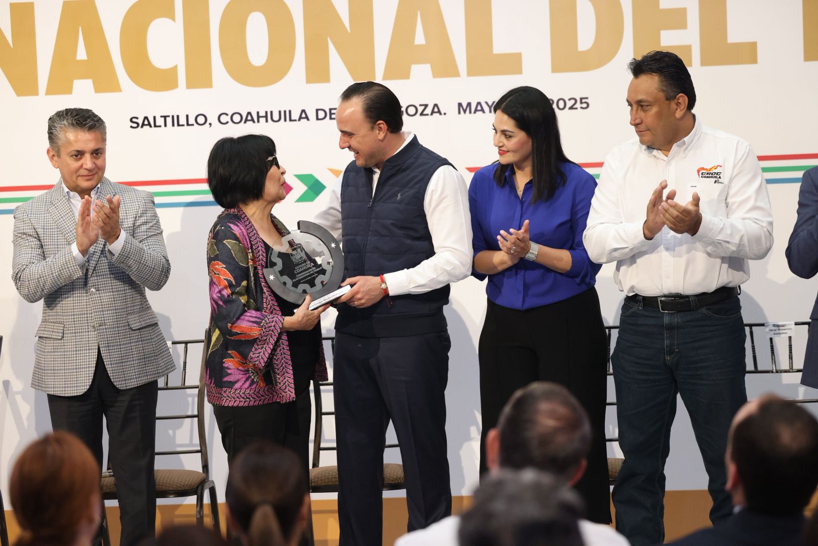 NUESTRA PAZ LABORAL ES UN PILAR FUNDAMENTAL PARA EL DESARROLLO DE COAHUILA: MANOLO