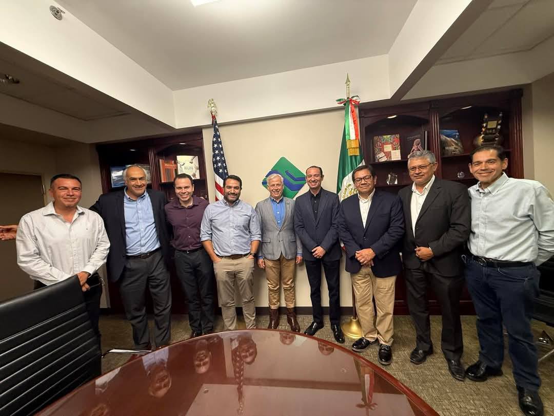 SE REUNEN EL ALCALDE EMILIO DE HOYOS Y SIMAS ACUÑA CON NADBANK