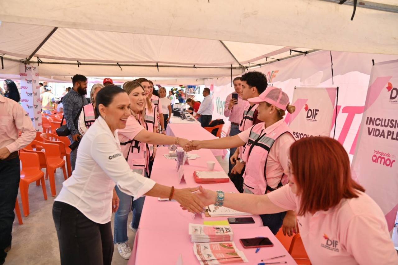 Arranque del “Mercadito Pa’ Delante” en Lomas del Valle en Acuña