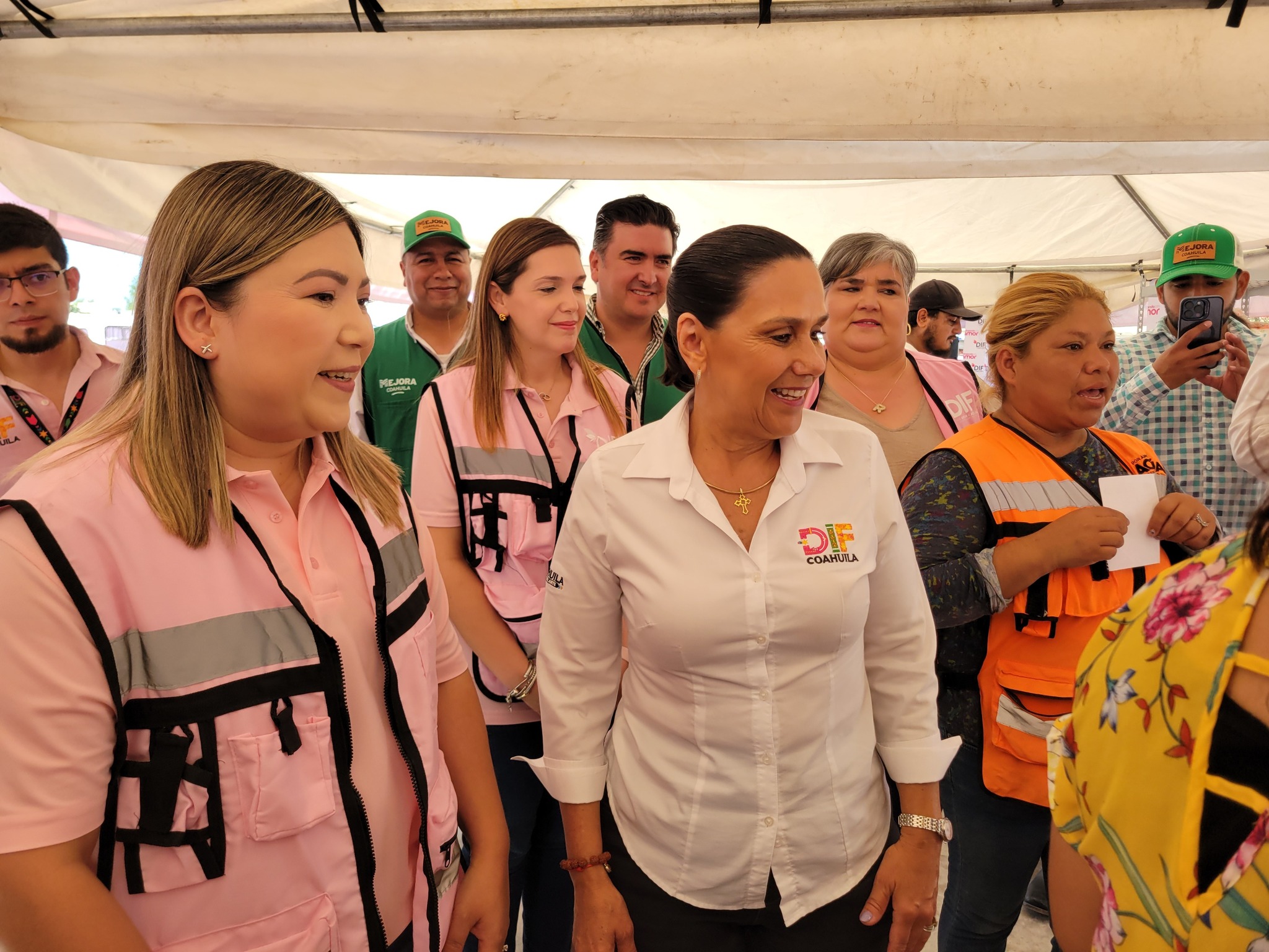 Con grandes beneficios instalan Mercadito Pa Delante en Acuña