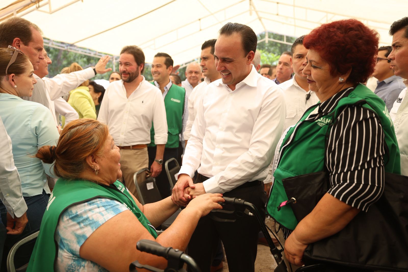 CONTINÚA MANOLO ARRANCANDO GRANDES OBRAS EN COAHUILA