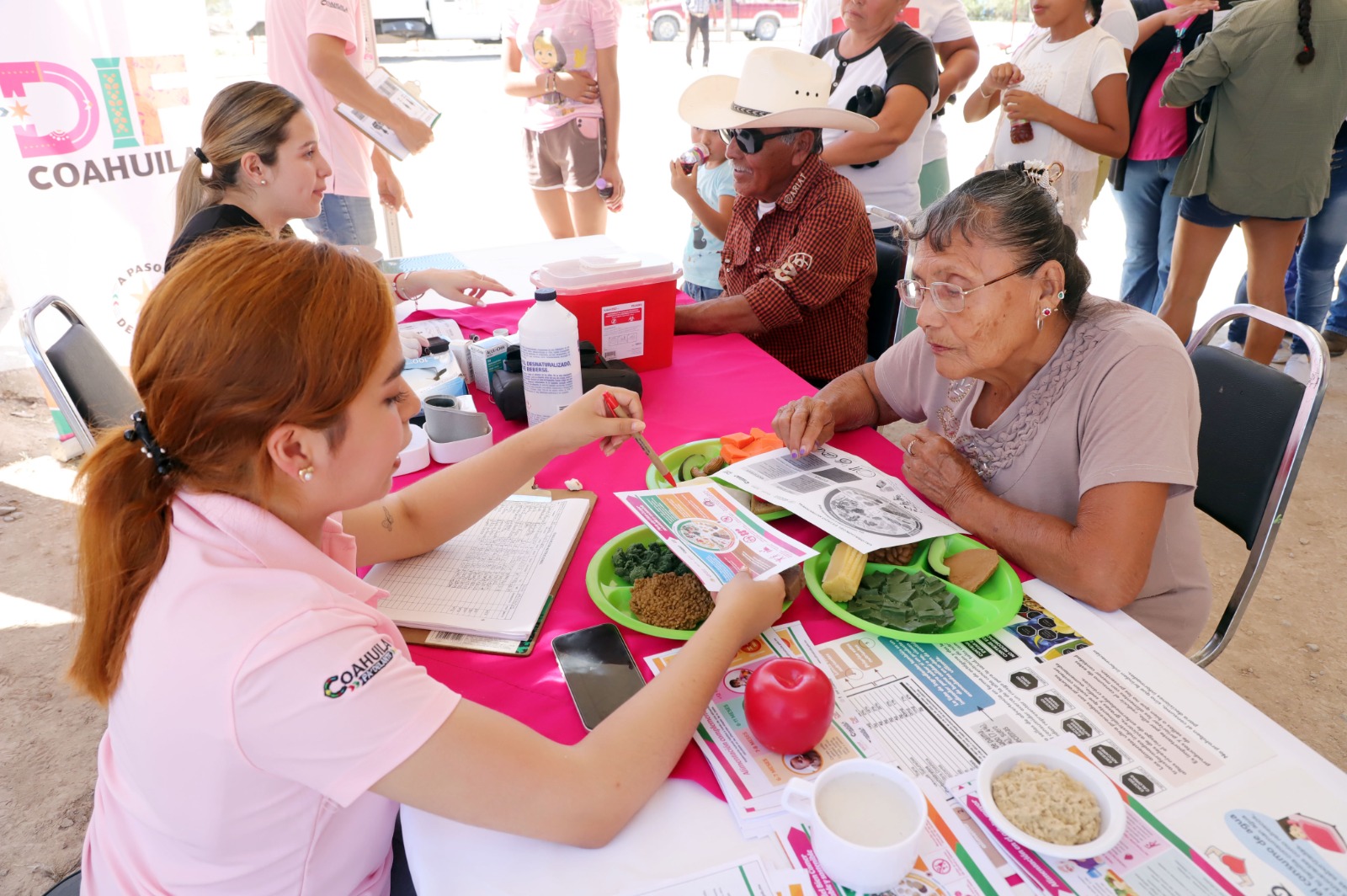 FORTALECE DIF COAHUILA EL DESARROLLO SOCIAL CON EL INICIO DEL PROGRAMA “SALUD Y BIENESTAR COMUNITARIO”
