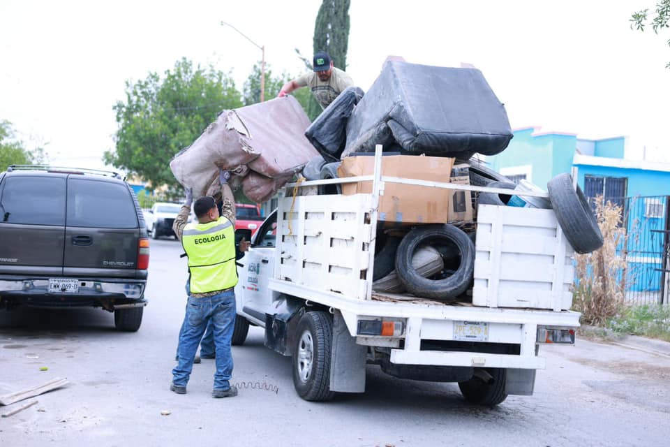 GOBIERNO DE UNIDAD REFUERZA ACCIONES DE PREVENCIÓN CON CAMPAÑA DE DESCACHARRIZACIÓN EN ALTOS DE SANTA TERESA