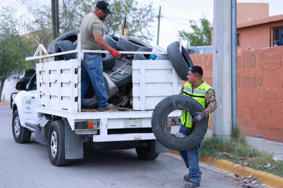 GOBIERNO DE UNIDAD REFUERZA ACCIONES DE PREVENCIÓN CON CAMPAÑA DE DESCACHARRIZACIÓN EN ALTOS DE SANTA TERESA