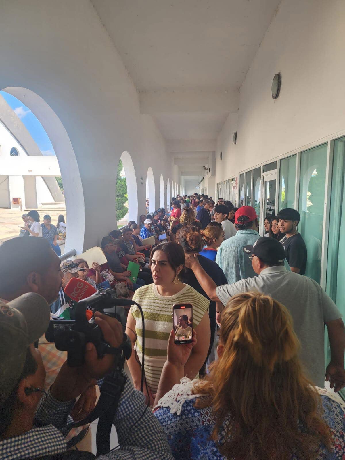 INICIÓ EL REGISTRO DE BECAS Y APOYO ALIMENTARIO