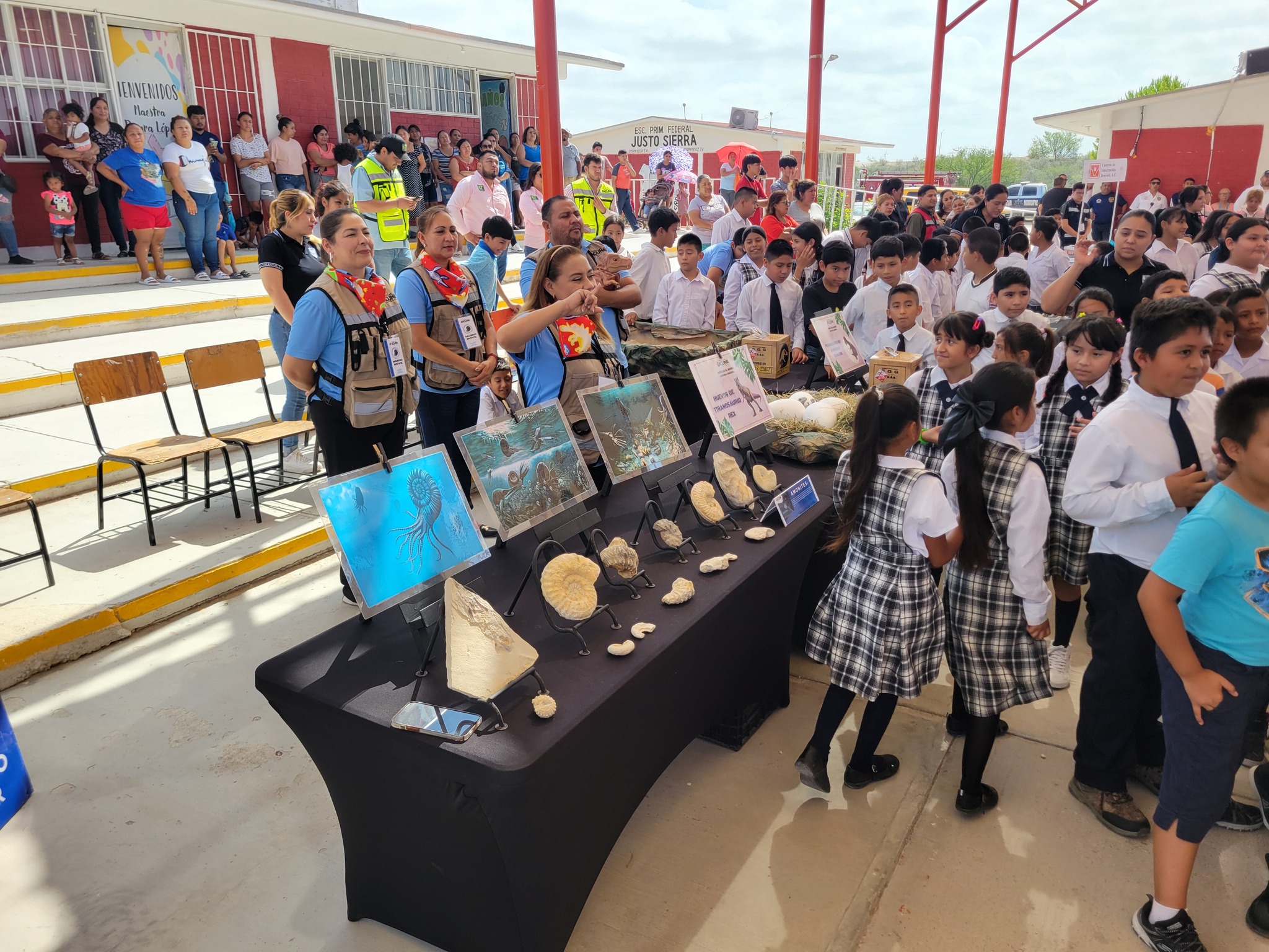 Llevan programa “Por amor a tu escuela” en la primaria Justo Sierra