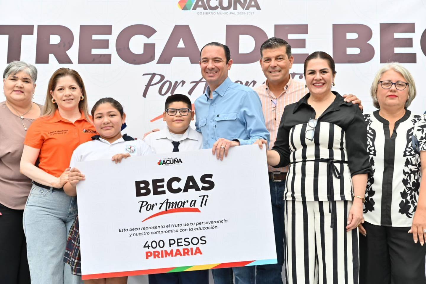 MIL BECAS, MIL RAZONES PARA SEGUIR SOÑANDO EN GRANDE: EMILIO DE HOYOS