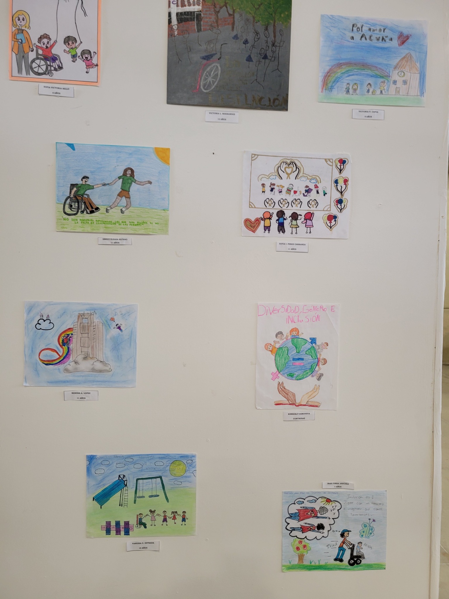 Premian a ganadores de dibujo “Por amor a la Inclusión”