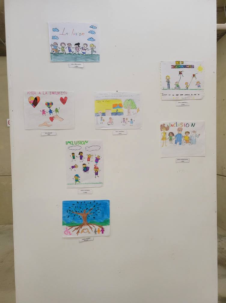 Premian a ganadores de dibujo “Por amor a la Inclusión”