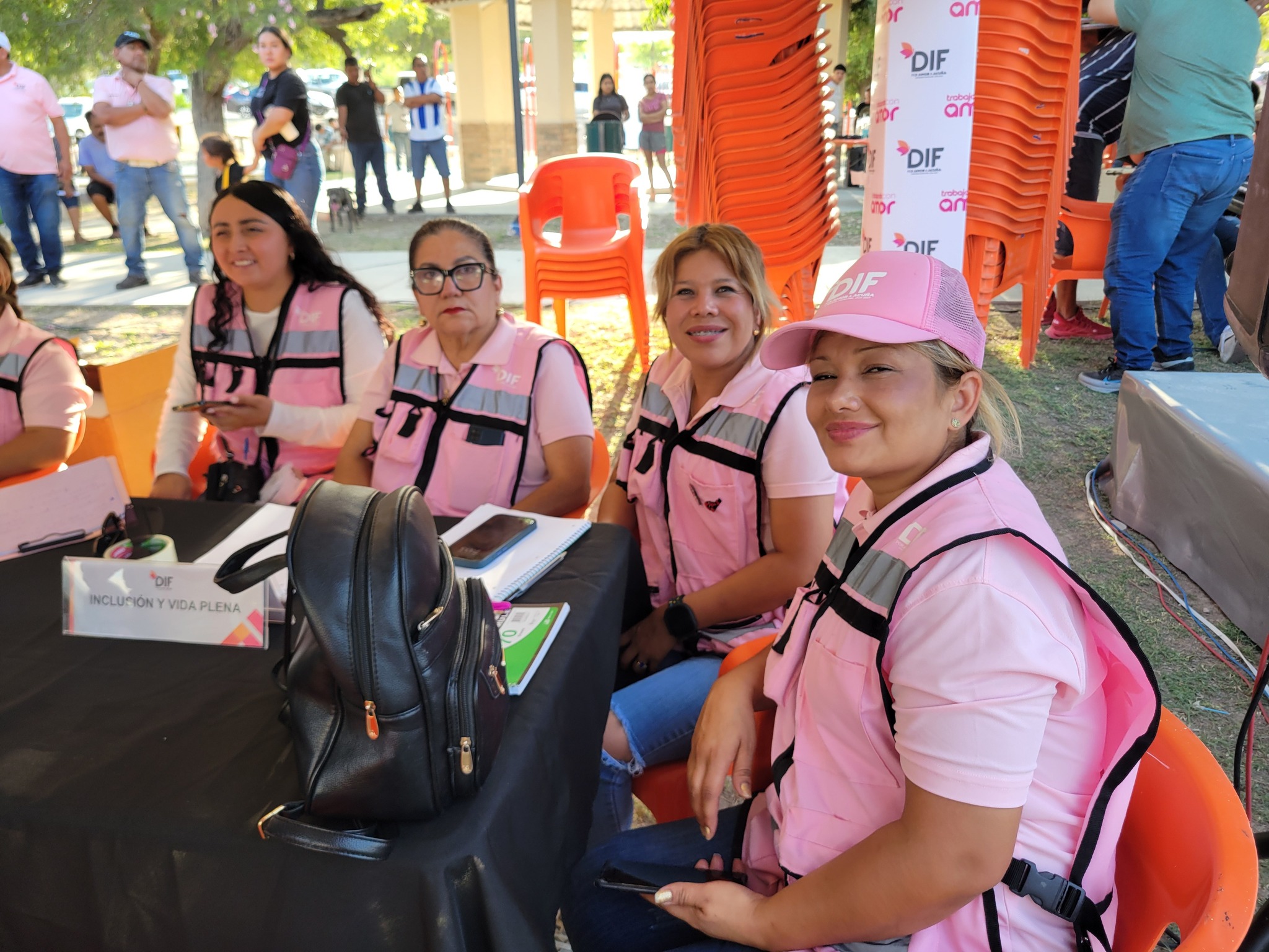 Presidencia Municipal de Acuña lleva brigada al fraccionamiento INFONAVIT Mexicanidad
