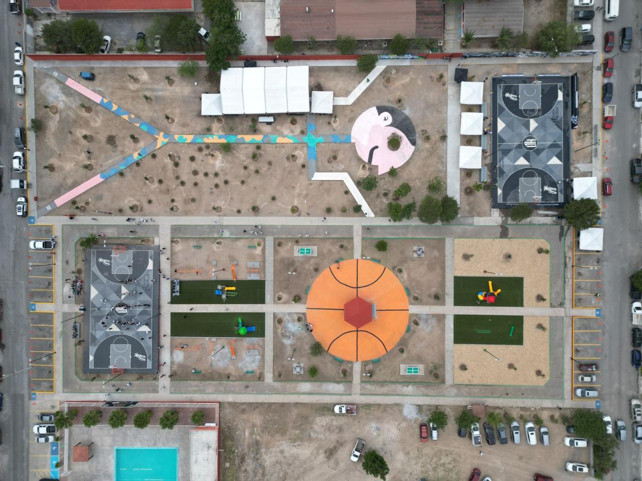 SPURS DE LA NBA, MANOLO Y JAVIER INAUGURAN CANCHAS DE BÁSQUETBOL EN SALTILLO