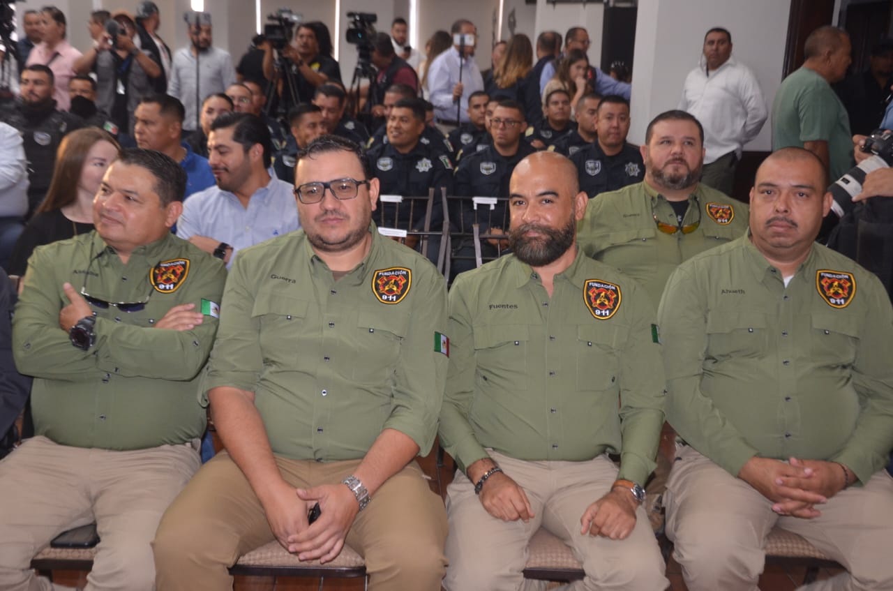 BOMBEROS DE ACUÑA, SON RECONOCIDOS EN SALTILLO POR SU HEROICA LABOR EN TEXAS