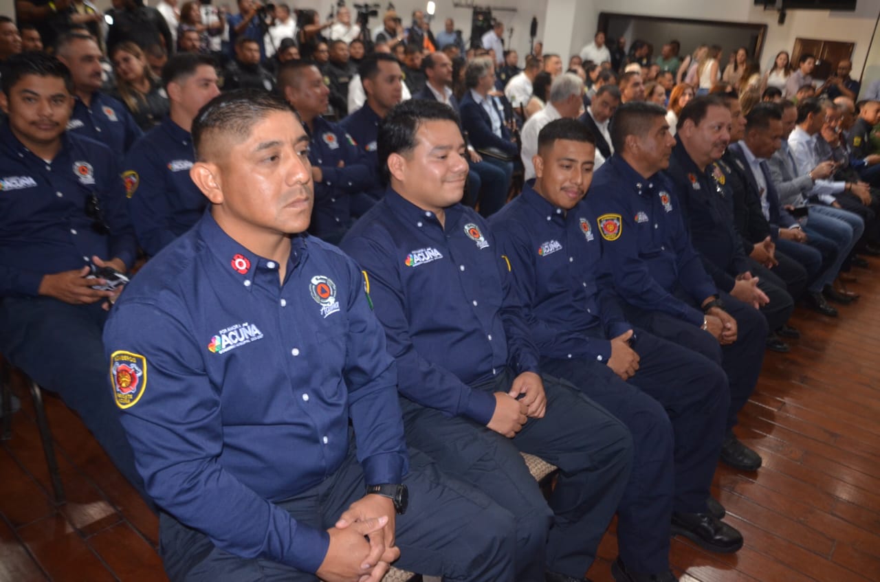 BOMBEROS DE ACUÑA, SON RECONOCIDOS EN SALTILLO POR SU HEROICA LABOR EN TEXAS