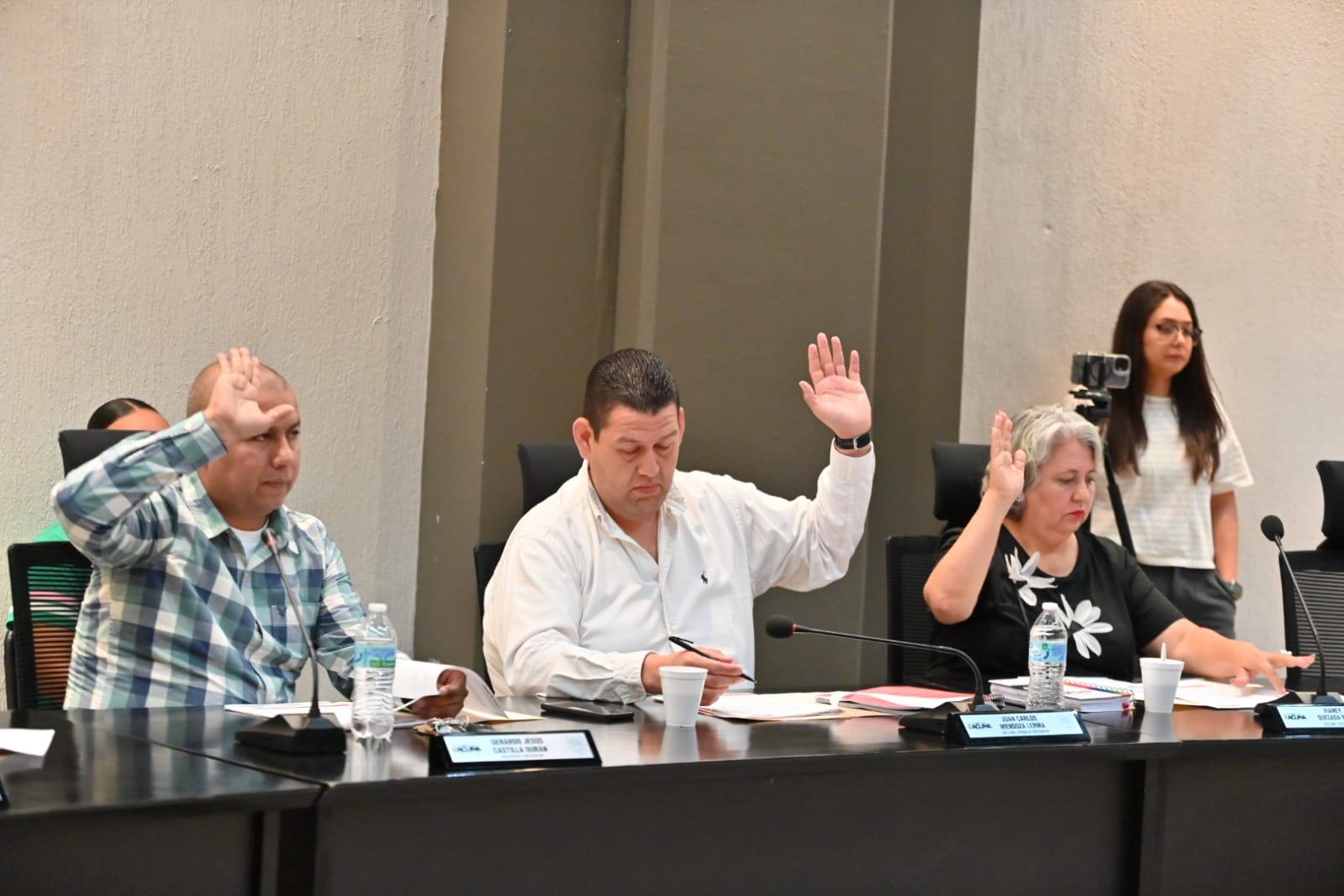 CABILDO APRUEBA ESTÍMULOS FISCALES, CAMBIO DE USO DE SUELO Y CONVENIO CON SECRETARÍA DE LA MUJER