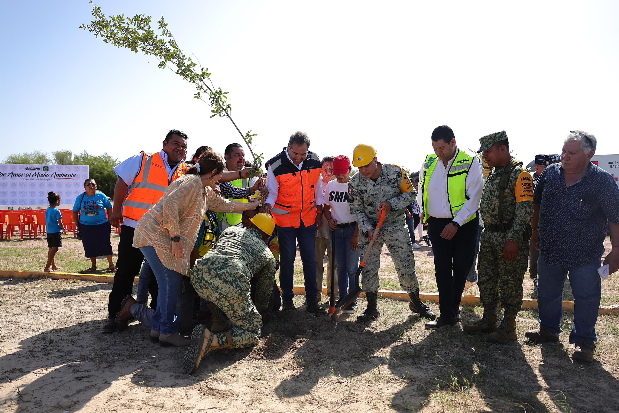 CELEBRAN EL DÍA NACIONAL DEL ÁRBOL EN ACUÑA