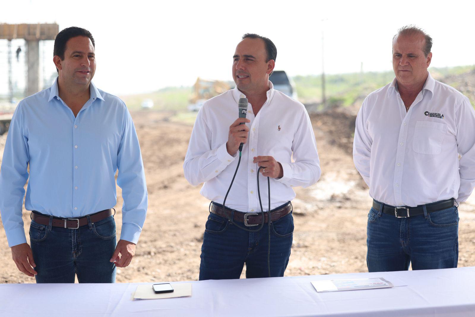 EN TIEMPO Y FORMA LAS GRANDES OBRAS DE INFRAESTRUCTURA EN COAHUILA: MANOLO