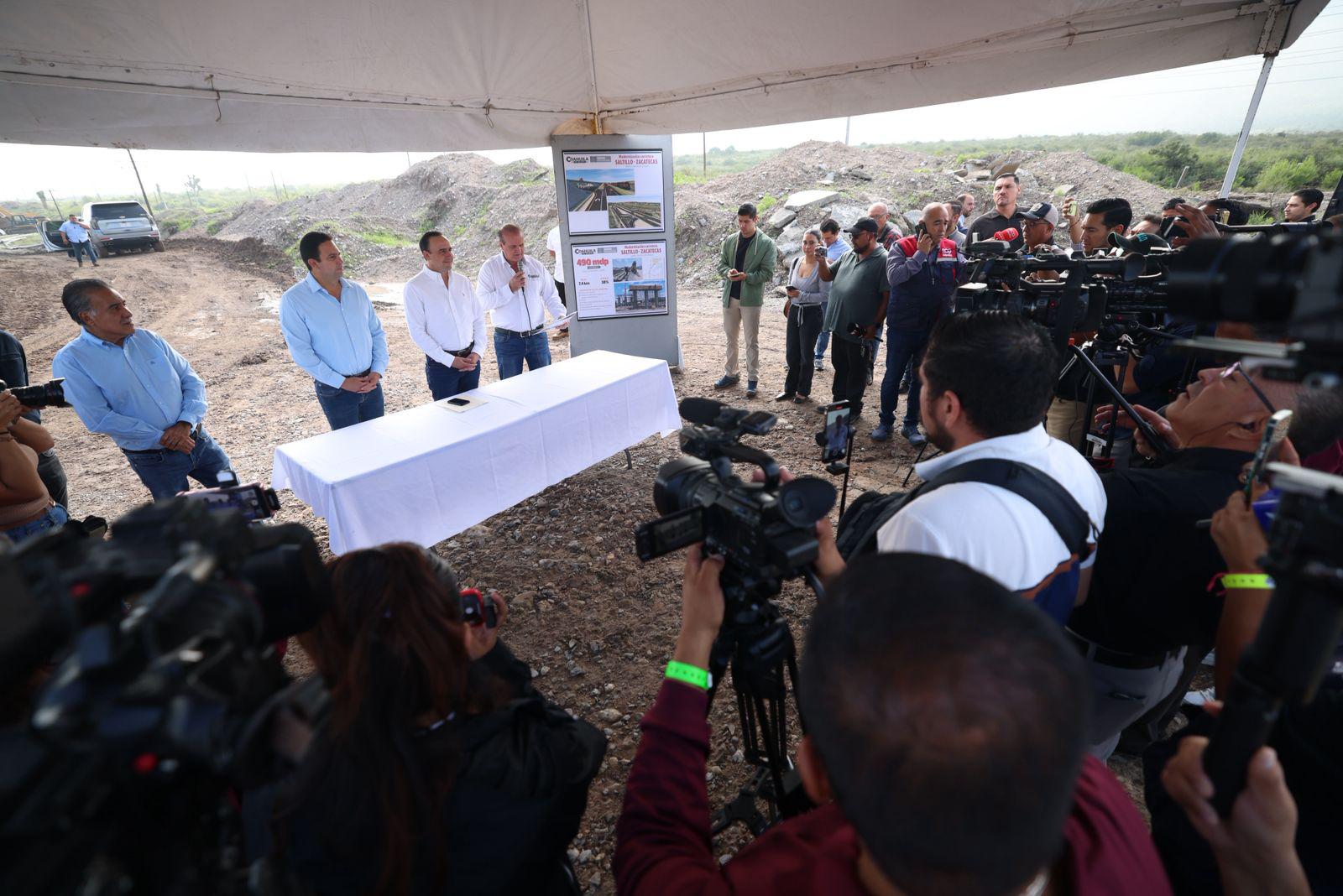 EN TIEMPO Y FORMA LAS GRANDES OBRAS DE INFRAESTRUCTURA EN COAHUILA: MANOLO