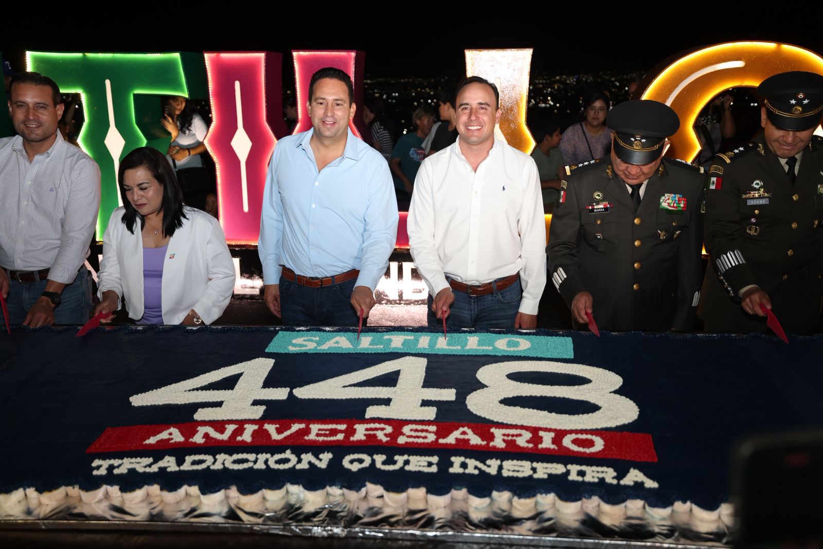 ¡FELIZ CUMPLEAÑOS SALTILLO!: MANOLO Y JAVIER