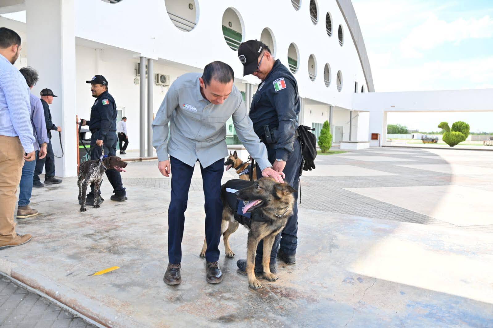 LLEGARON LOS BINOMIOS K9 A ACUÑA