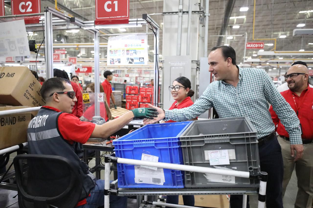 VAMOS POR MÁS EMPLEOS PARA NUESTRA GENTE: MANOLO