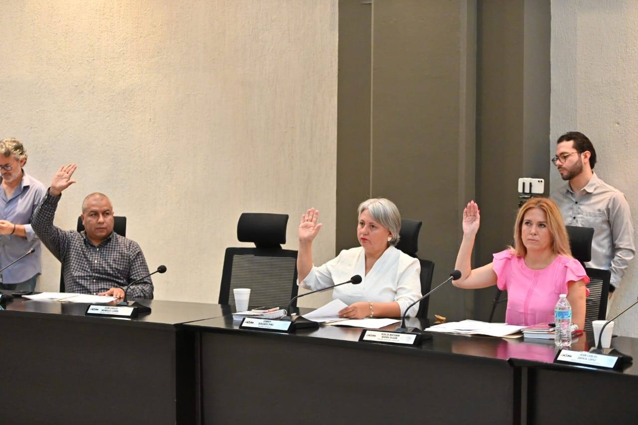 APRUEBA CABILDO CONVOCATORIAS AL MÉRITO JUVENIL Y CIUDADANO
