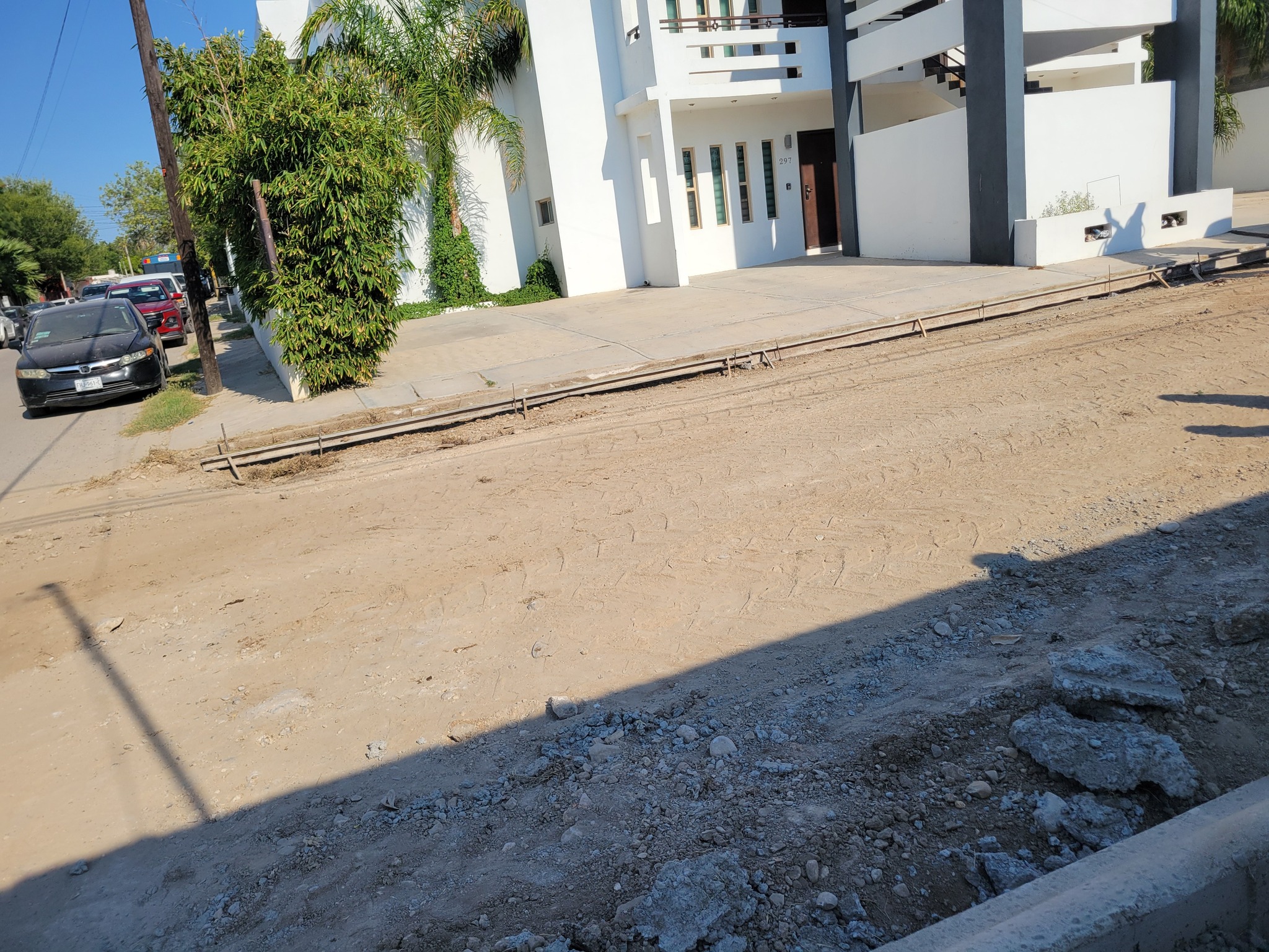 Arrancan pavimentación en calle Carranza en colonia Aeropuerto
