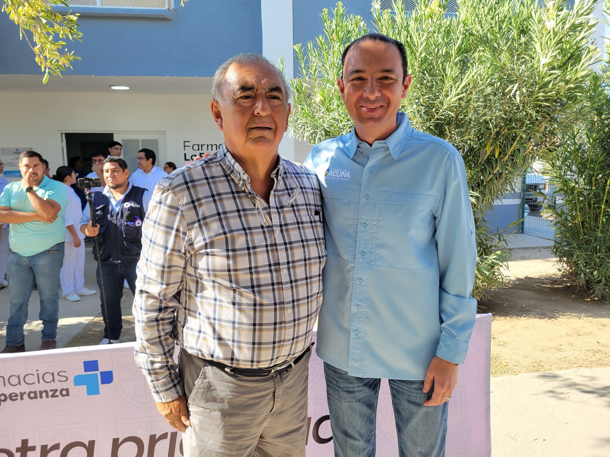 Cumple Emilio con la salud de los acuñenses