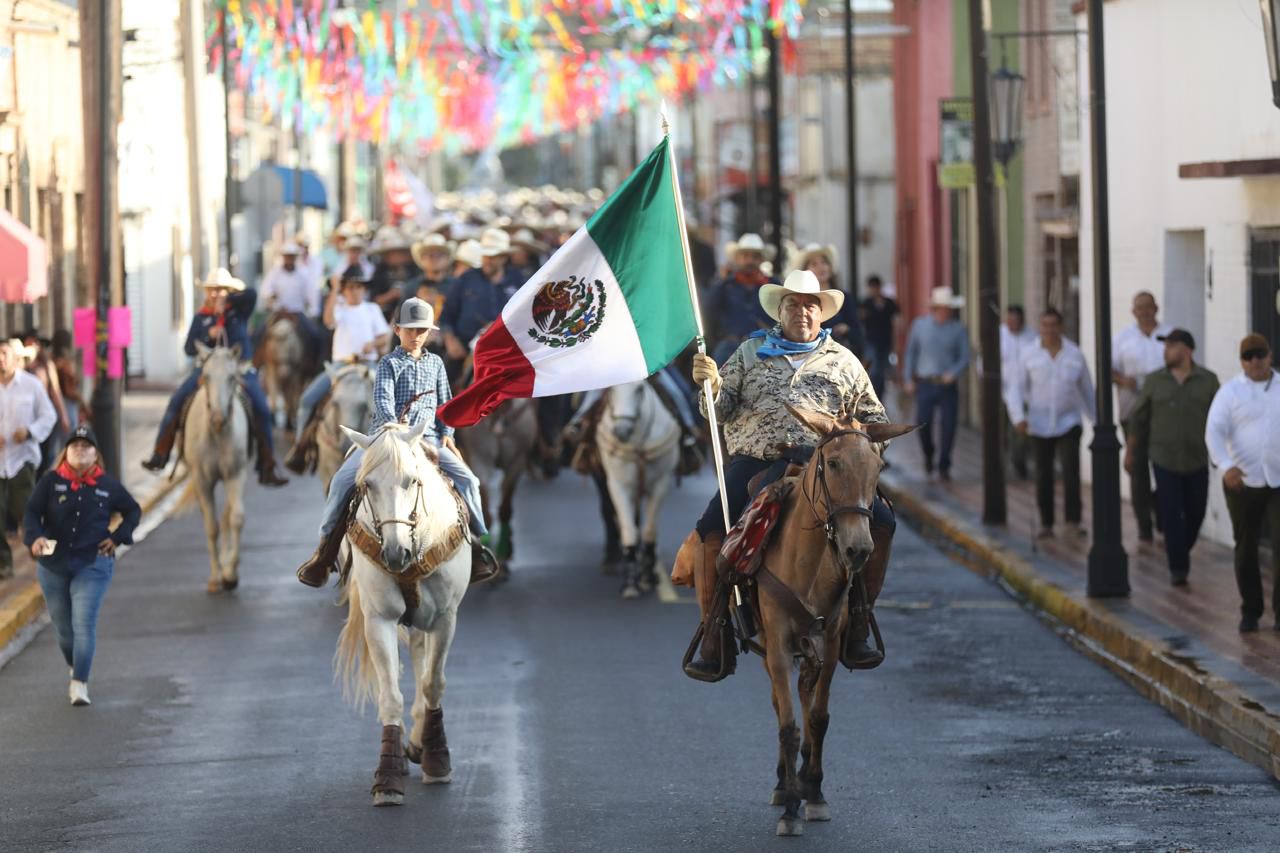 FORTALECE COAHUILA SUS TRADICIONES: UN ÉXITO LA CABALGATA DE RAMOS ARIZPE