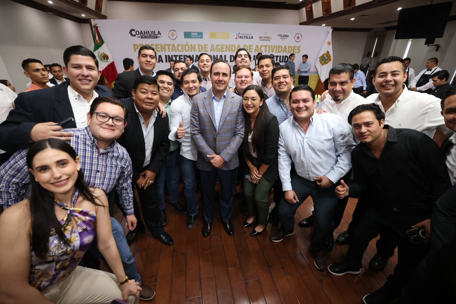 IMPULSAMOS EL DIÁLOGO DIRECTO Y LA PARTICIPACIÓN ACTIVA DE LA JUVENTUD COAHUILENSE: MANOLO