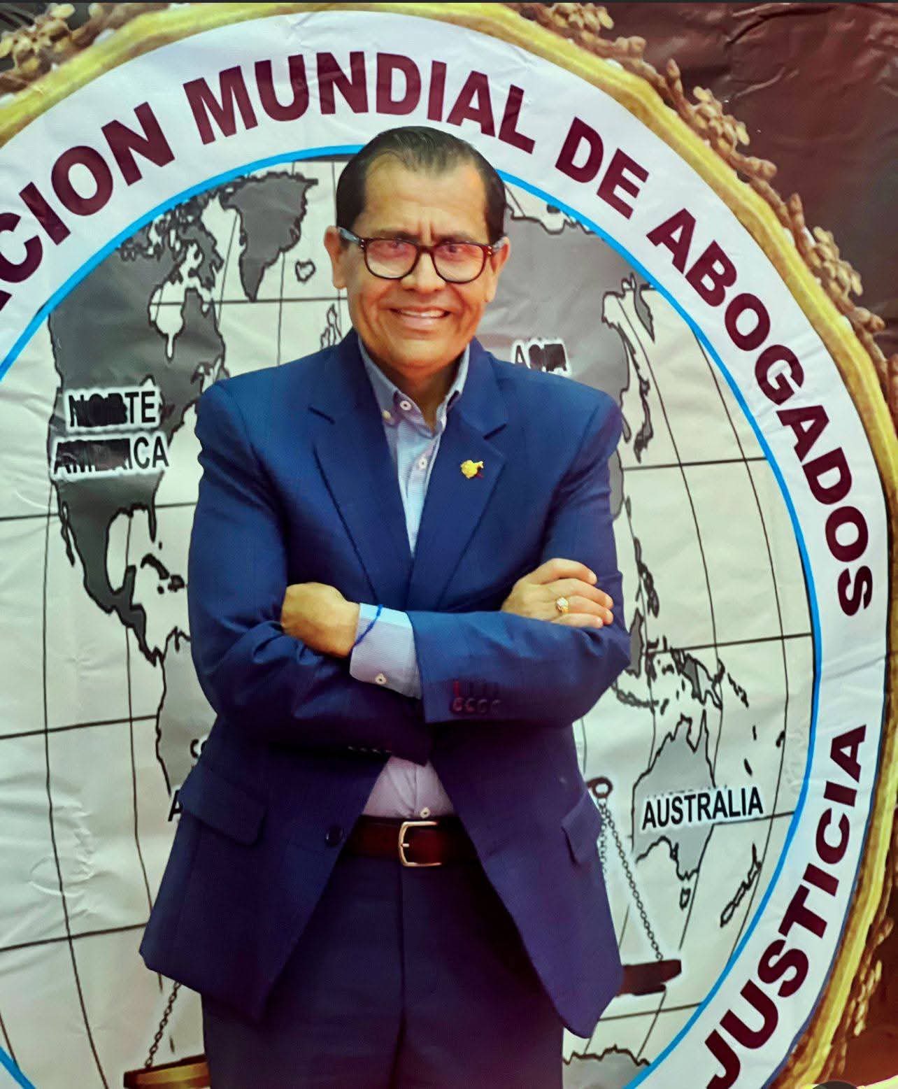 Otorgan a Víctor Hugo Pérez Rojas la medalla “Guerrero de la Justicia Social”