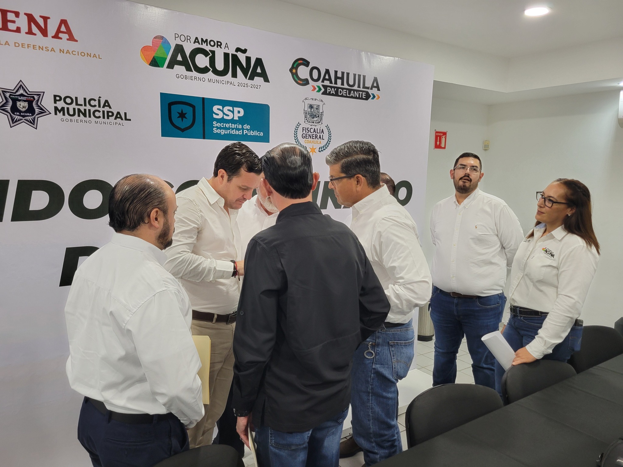 Participa el presidente municipal en reunión de seguridad en Acuña