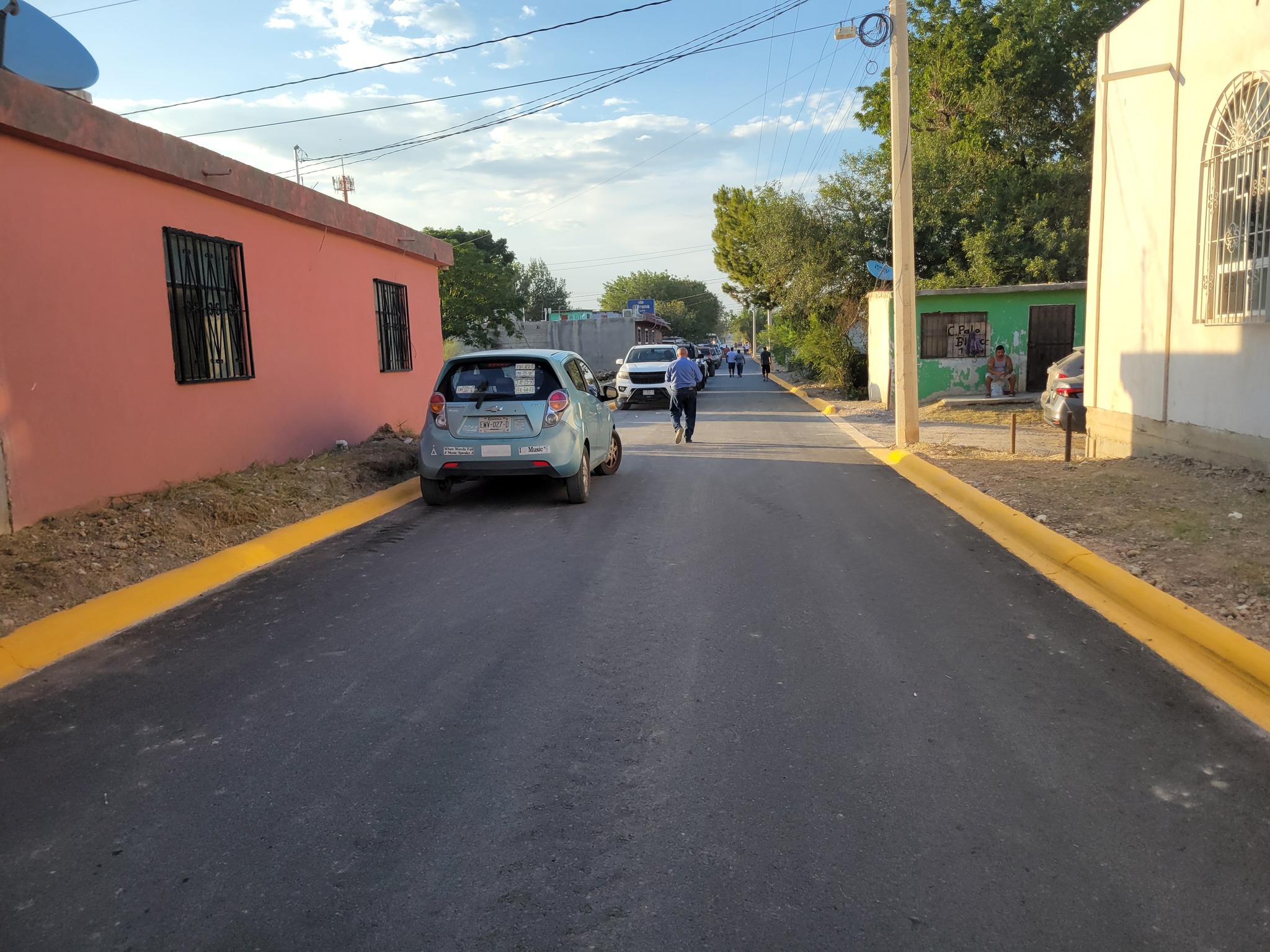 Pavimentan 10 cuadras en la colonia 5 de Mayo