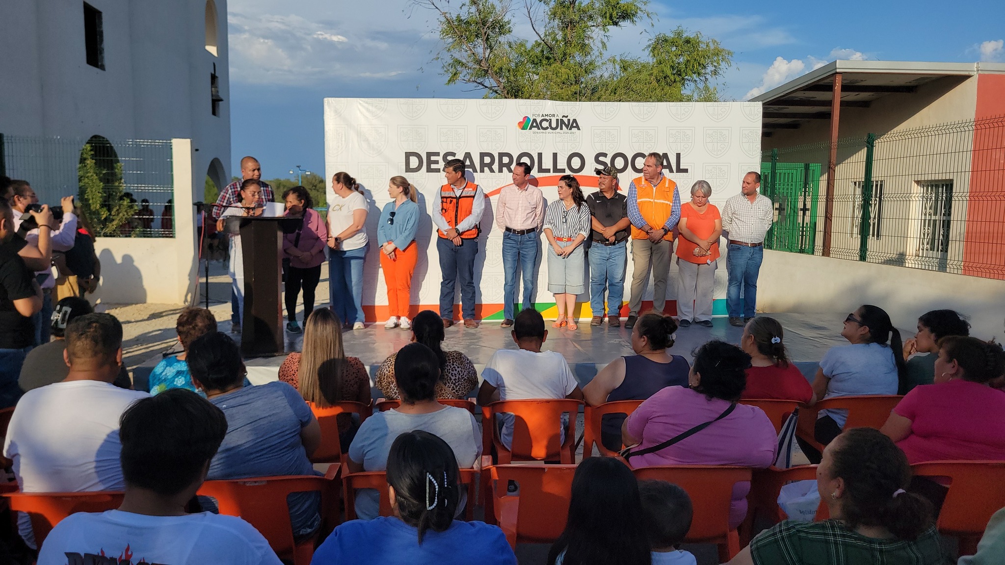 Pavimentan 10 cuadras en la colonia 5 de Mayo