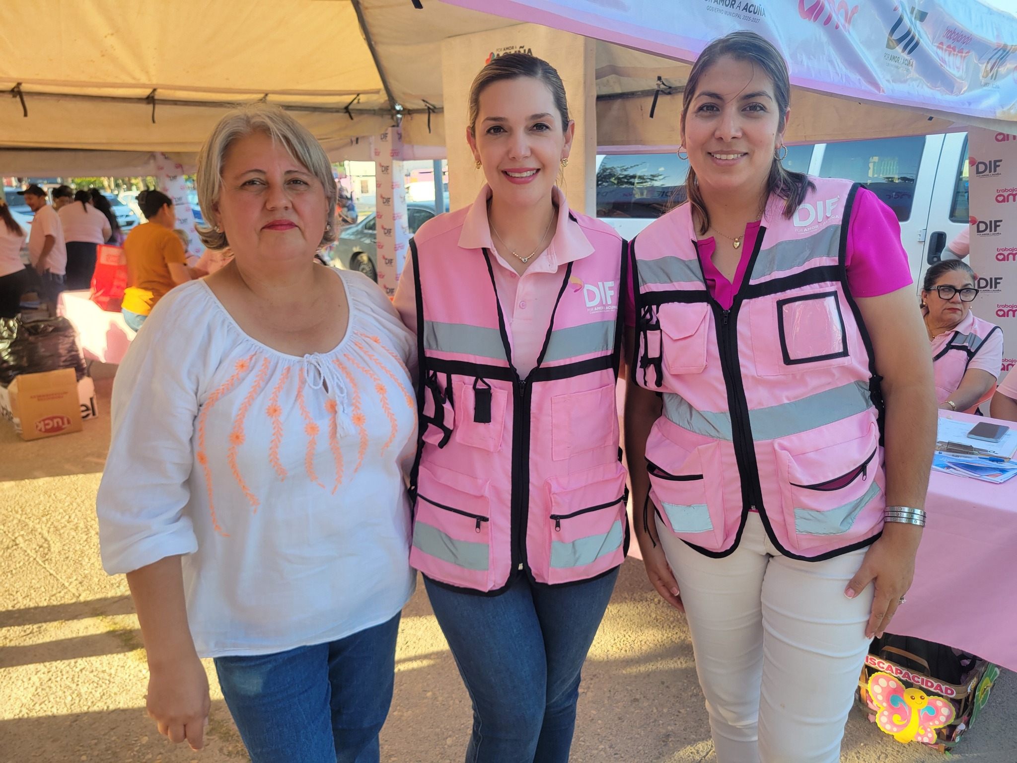 Presidencia Municipal de Acuña lleva brigada Por Amor a Nuestra Gente a Santa Rosa