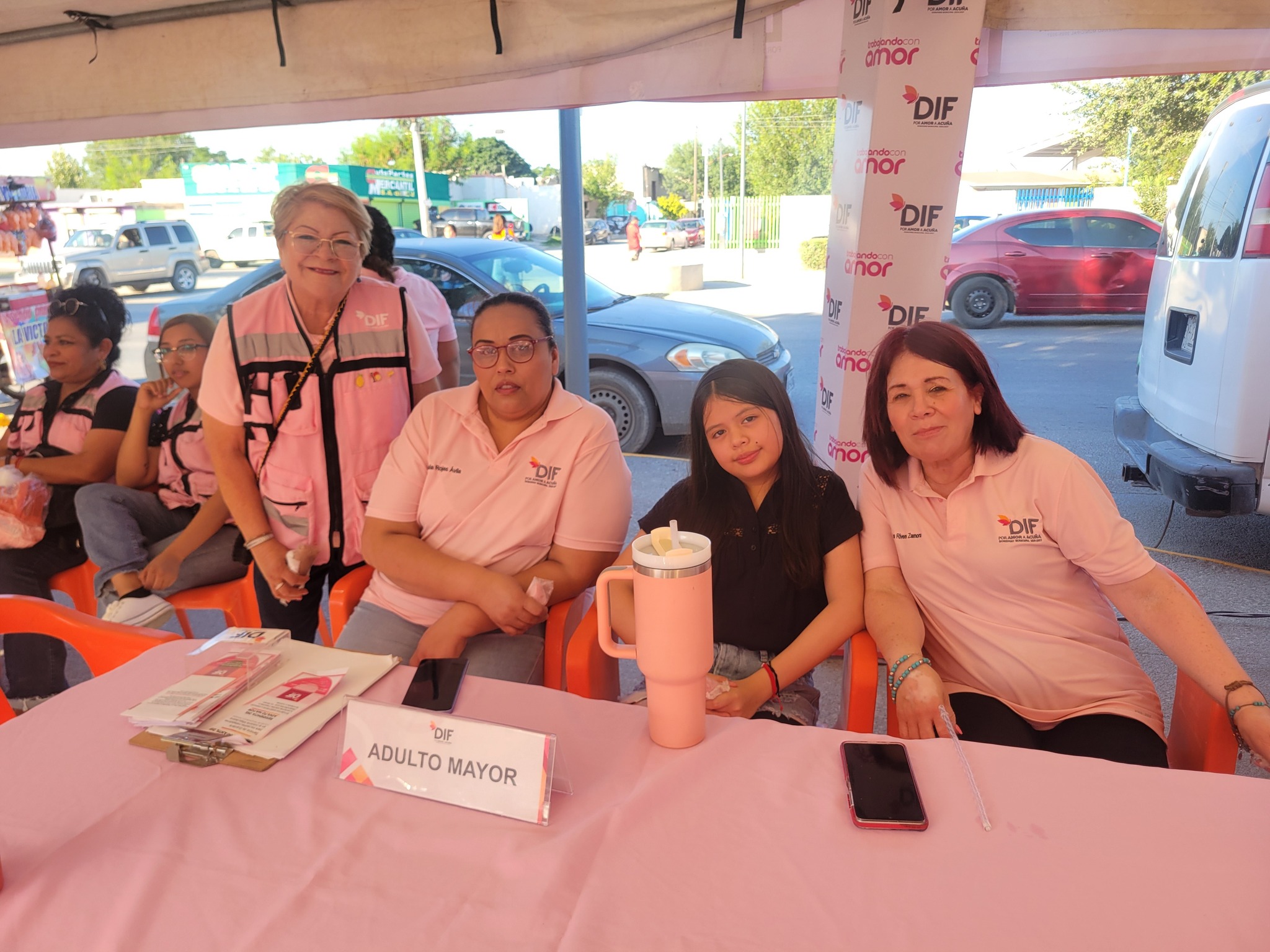 Presidencia Municipal de Acuña lleva brigada Por Amor a Nuestra Gente a Santa Rosa