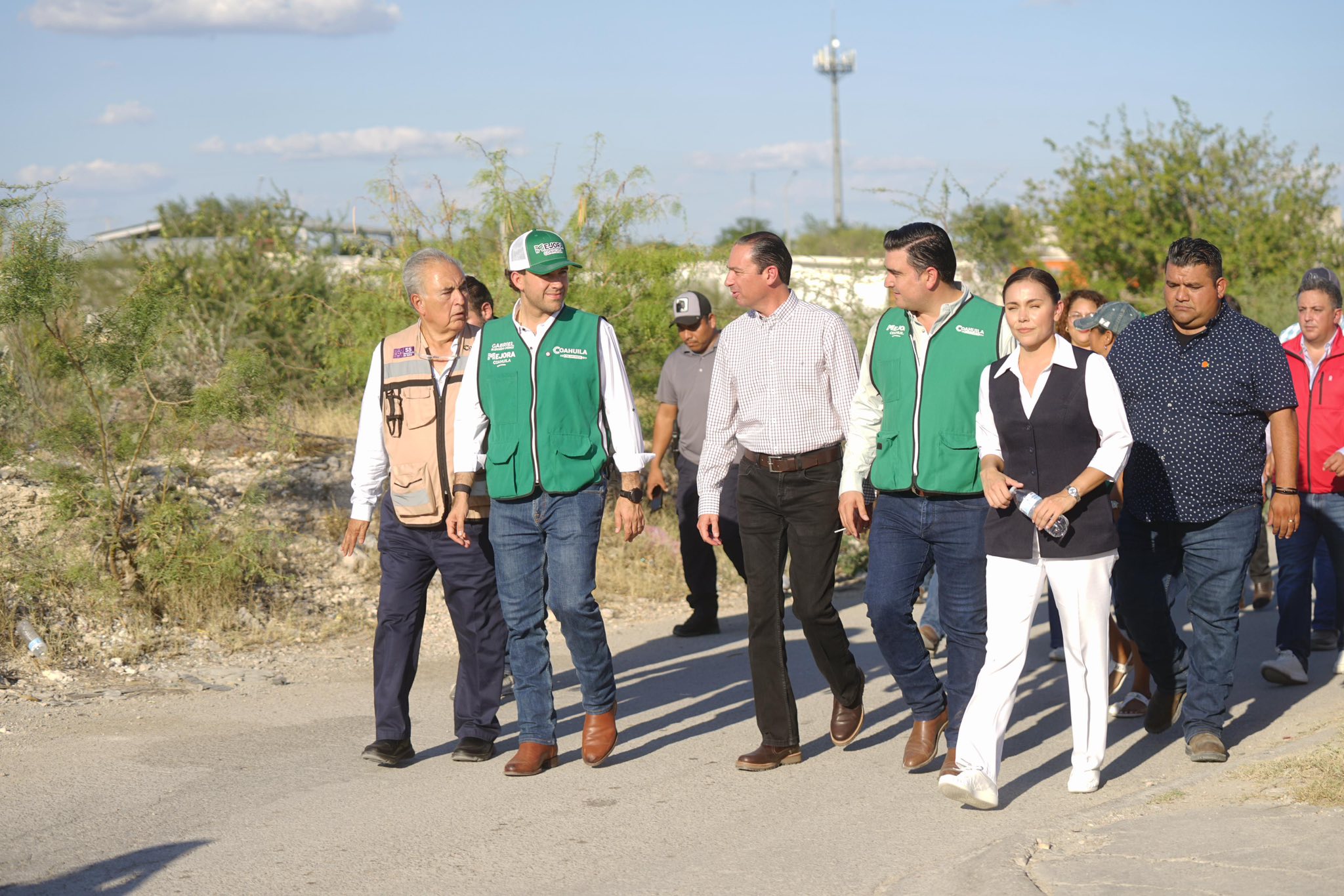 REALIZAN CAMPAÑA DE VACUNACIÓN MEJORA COAHUILA Y SECRETARÍA DE SALUD EN ACUÑA
