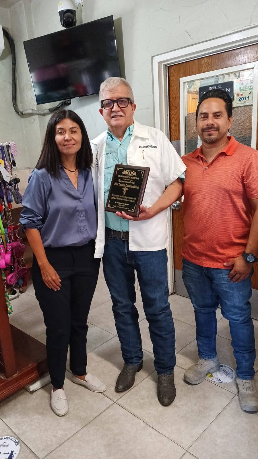Reconoce Presidencia labor de Veterinarios